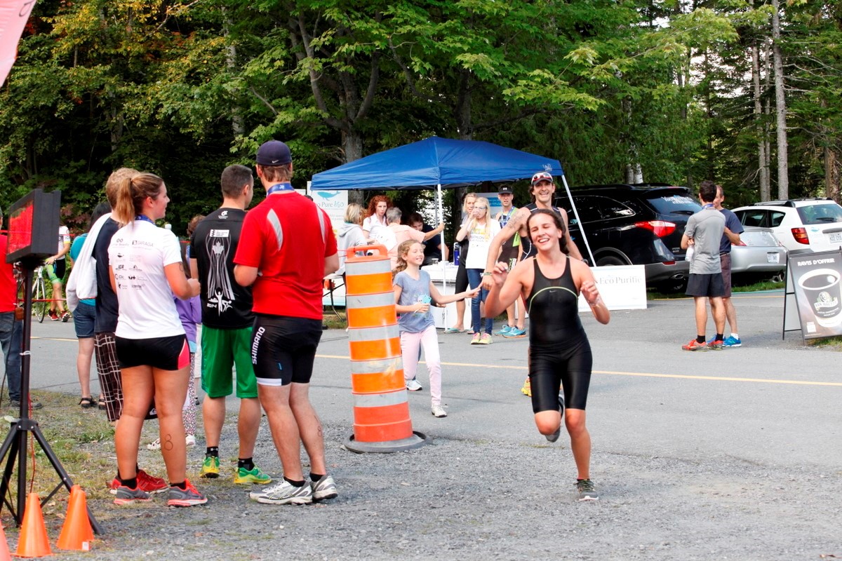 (299 photos) Plus de 150 braves pour le Premier Triathlon du Lac-Poulin