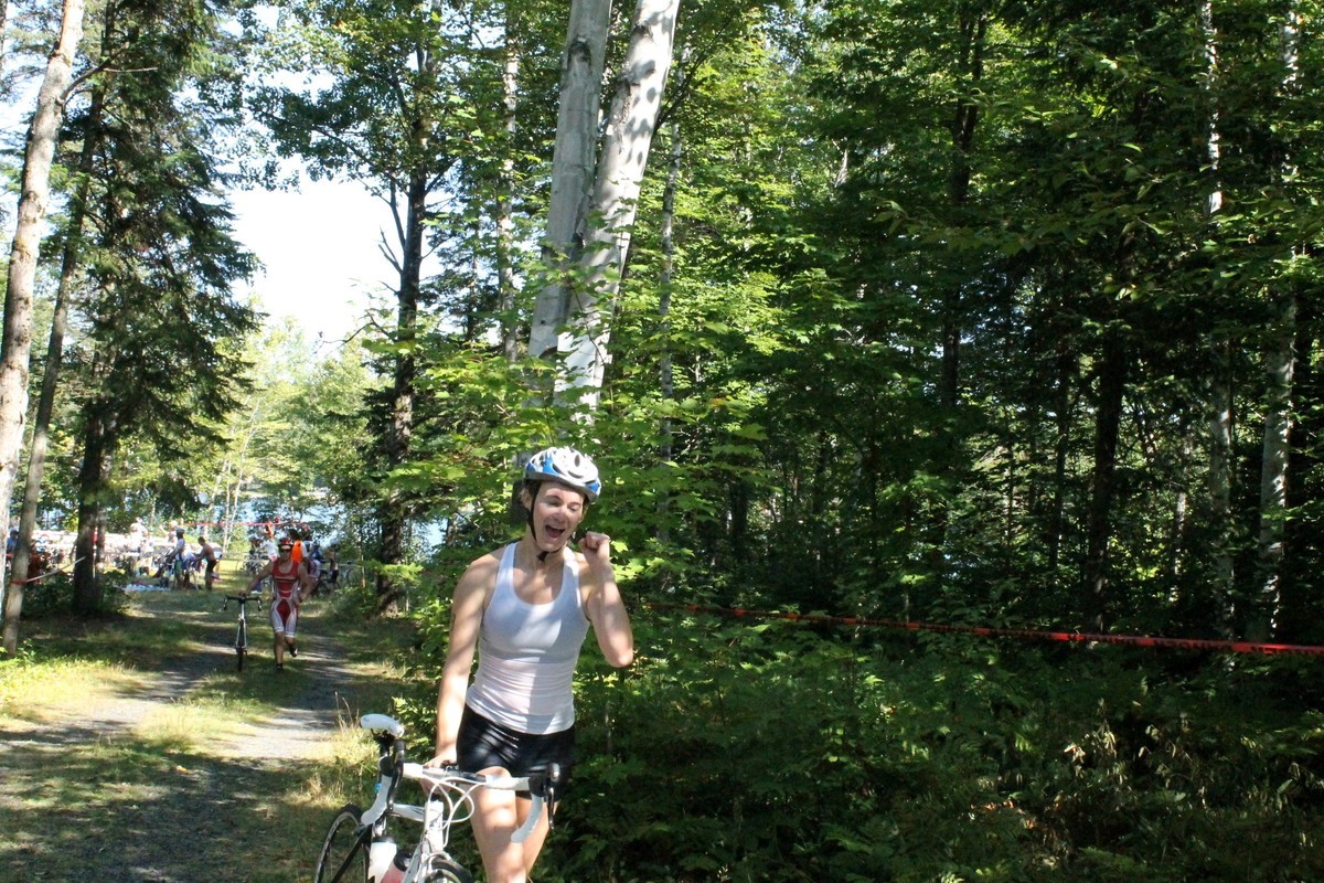(299 photos) Plus de 150 braves pour le Premier Triathlon du Lac-Poulin