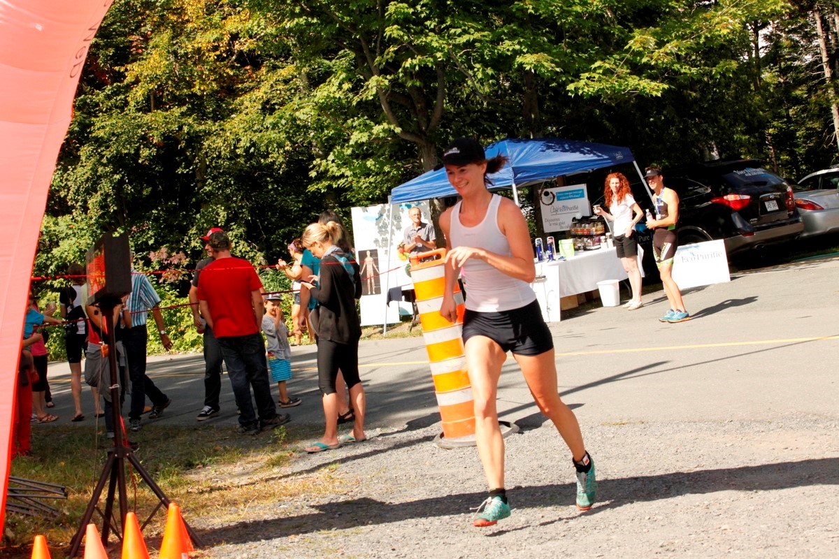 (299 photos) Plus de 150 braves pour le Premier Triathlon du Lac-Poulin