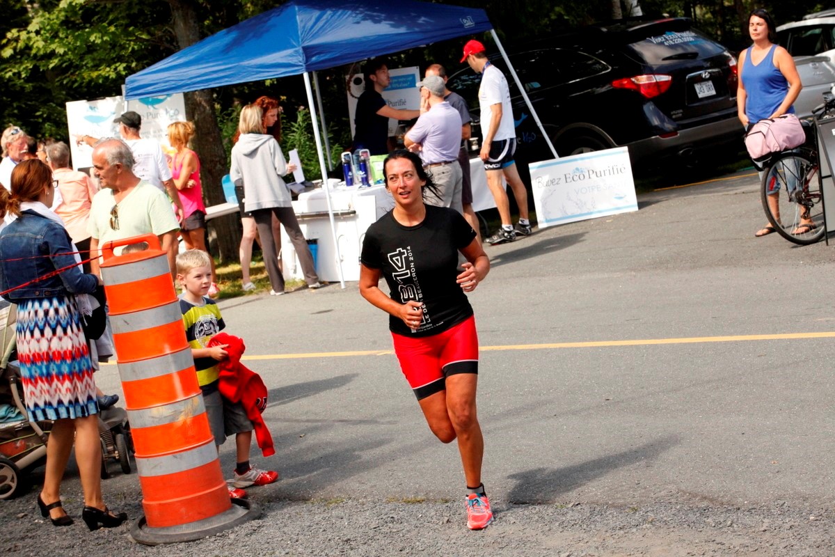 (299 photos) Plus de 150 braves pour le Premier Triathlon du Lac-Poulin