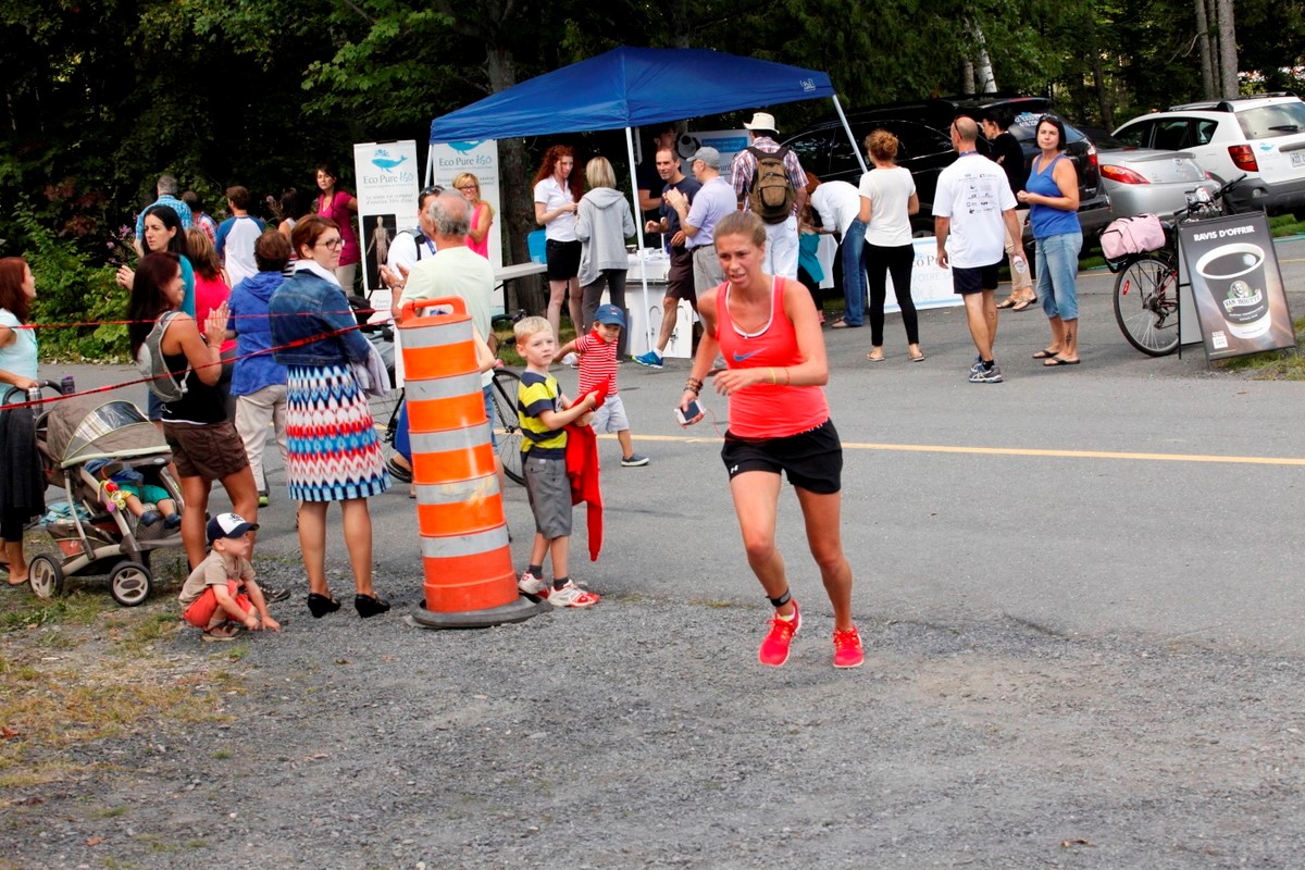 (299 photos) Plus de 150 braves pour le Premier Triathlon du Lac-Poulin