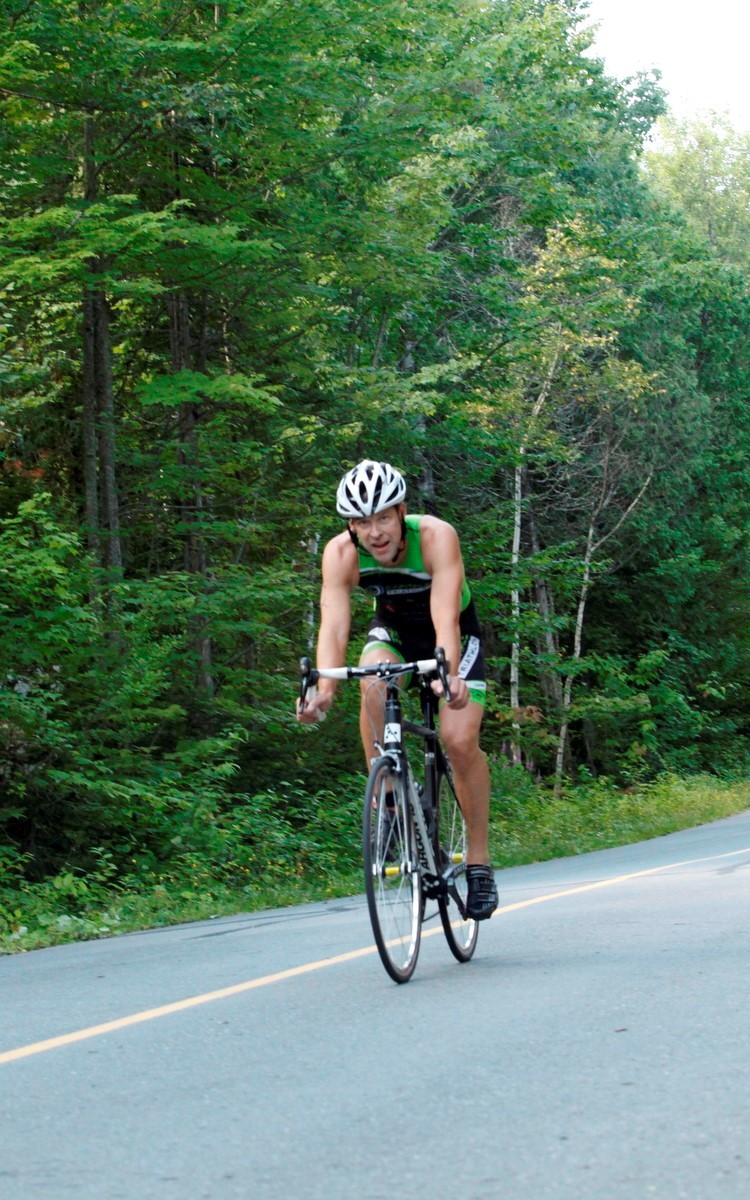 (299 photos) Plus de 150 braves pour le Premier Triathlon du Lac-Poulin