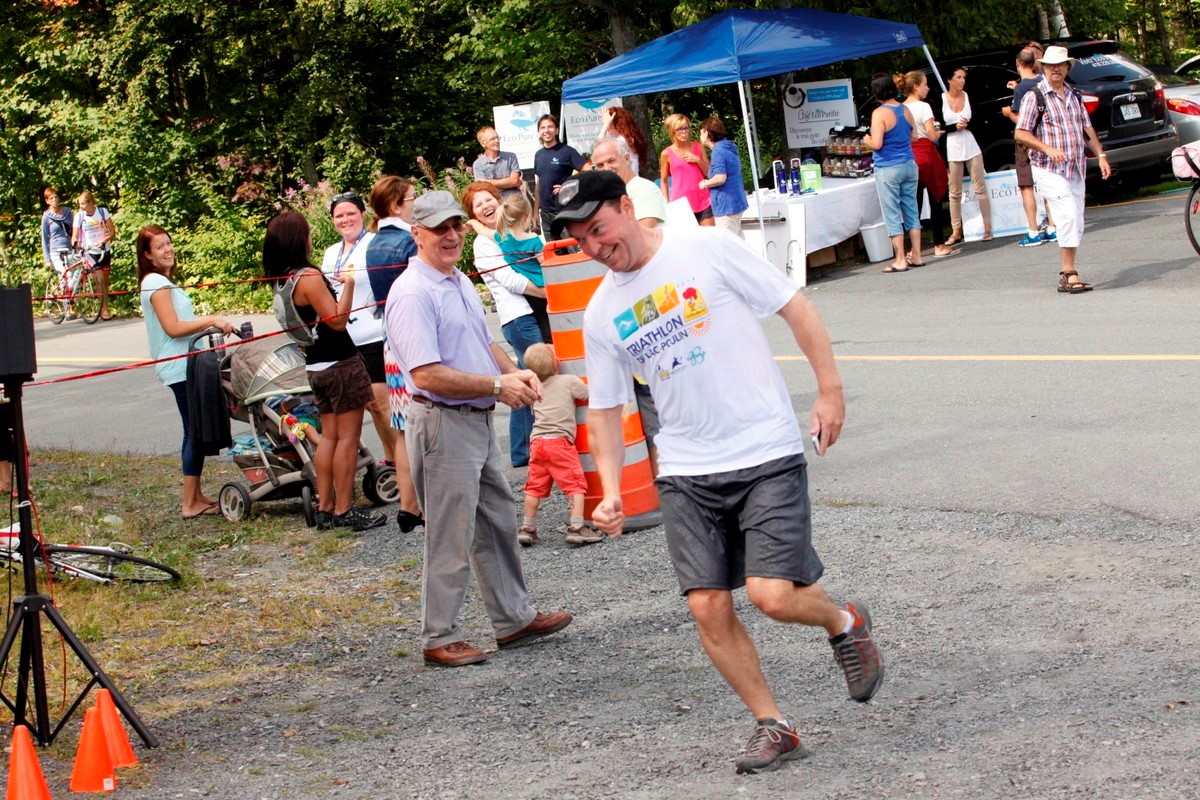 (299 photos) Plus de 150 braves pour le Premier Triathlon du Lac-Poulin