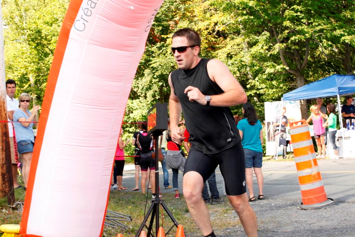 (299 photos) Plus de 150 braves pour le Premier Triathlon du Lac-Poulin