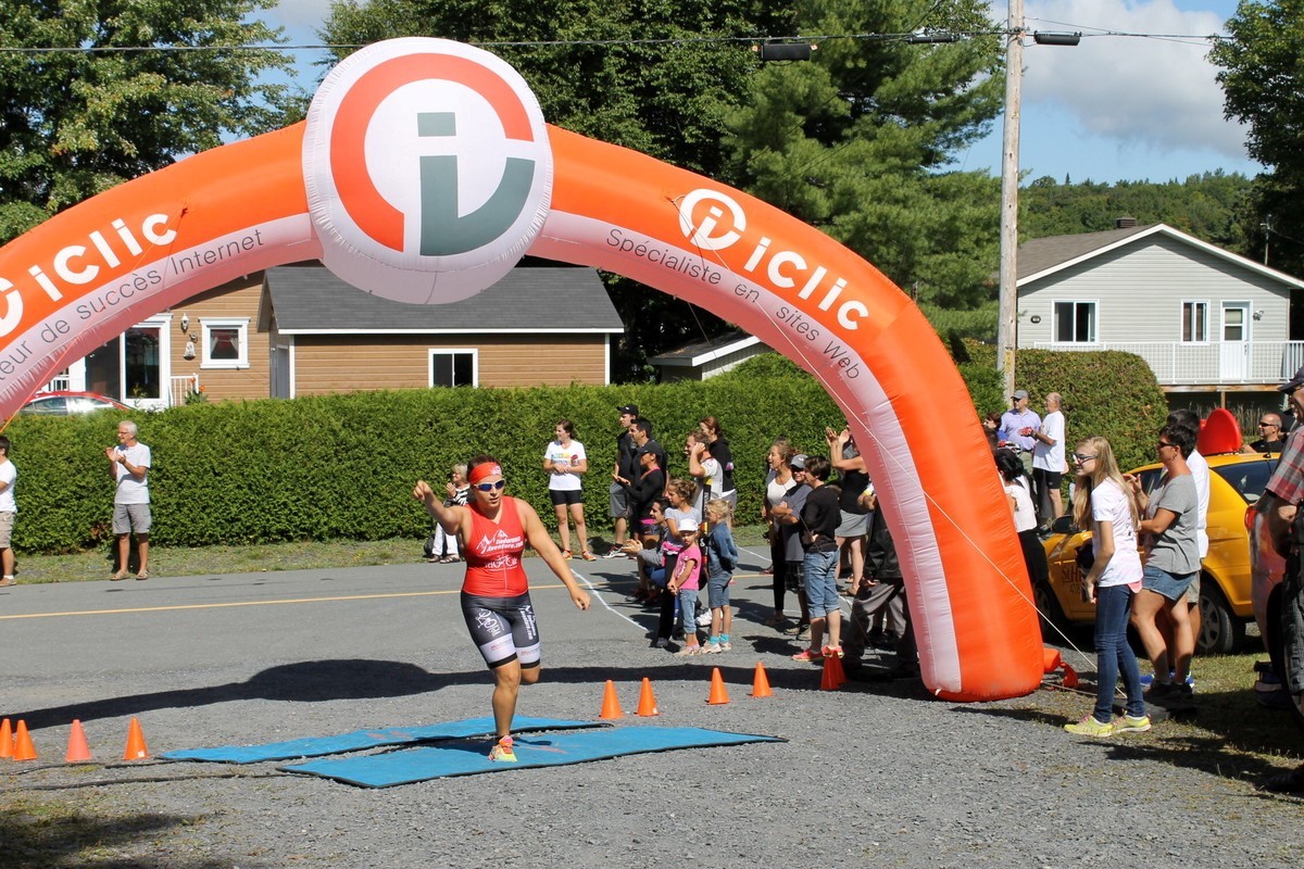 (299 photos) Plus de 150 braves pour le Premier Triathlon du Lac-Poulin