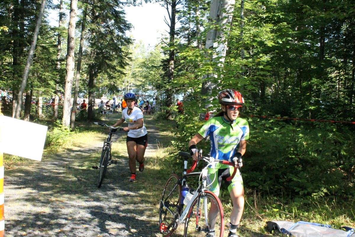 (299 photos) Plus de 150 braves pour le Premier Triathlon du Lac-Poulin