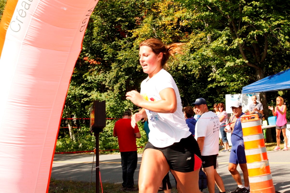 (299 photos) Plus de 150 braves pour le Premier Triathlon du Lac-Poulin
