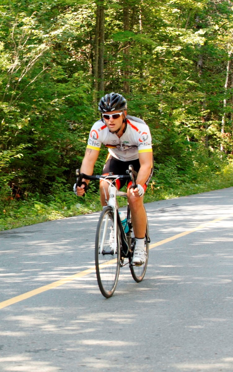 (299 photos) Plus de 150 braves pour le Premier Triathlon du Lac-Poulin