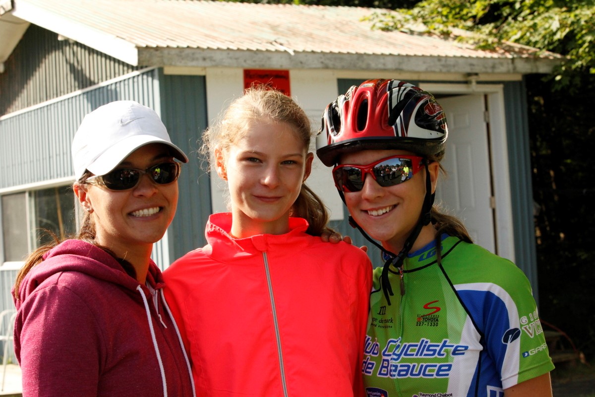 (299 photos) Plus de 150 braves pour le Premier Triathlon du Lac-Poulin