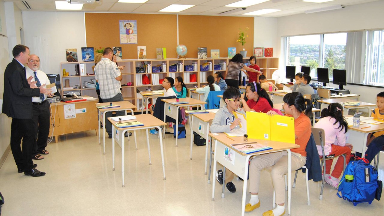 L’école des Deux-Rives accueille des élèves chinois en immersion française à Saint-Georges.