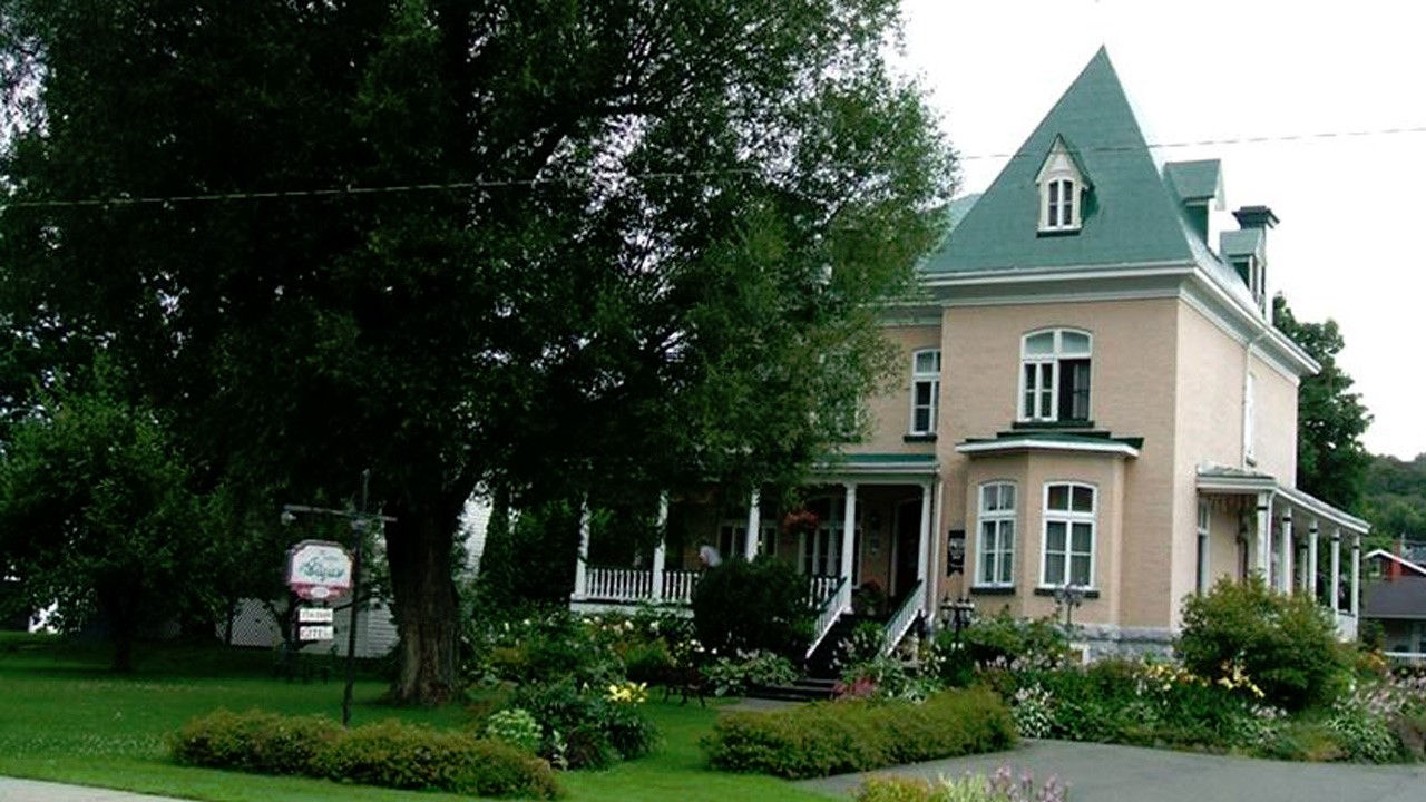 Un tirage a eu lieu parmi les 15 coups de cœur du Comité de Revitalisation Beauceville. Il a été remporté par la Maison d’Élyse.