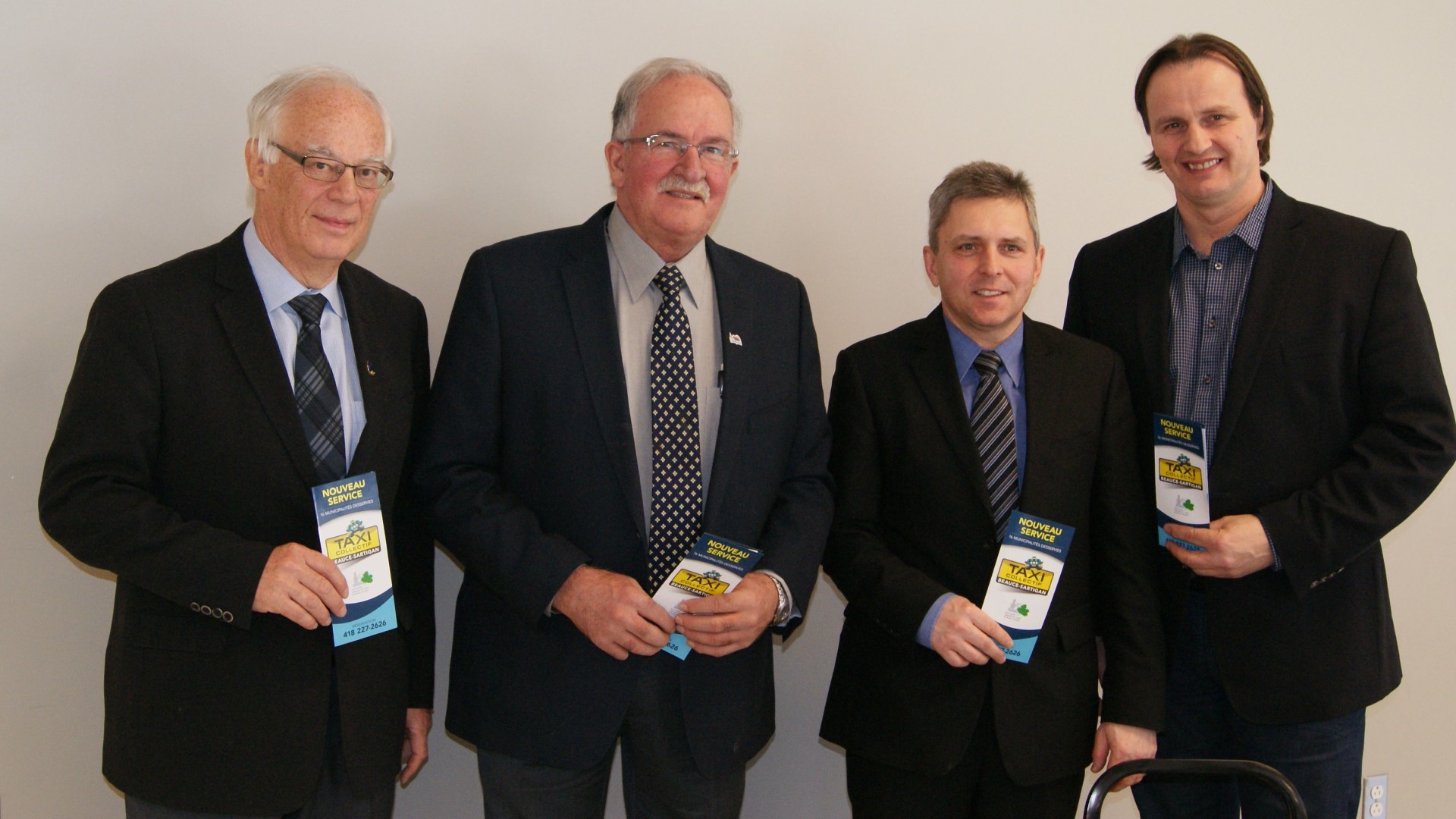 Robert Dutil, le préfet de la MRC, Pierre Bégin, Yves Vachon et Denis Lafontaine