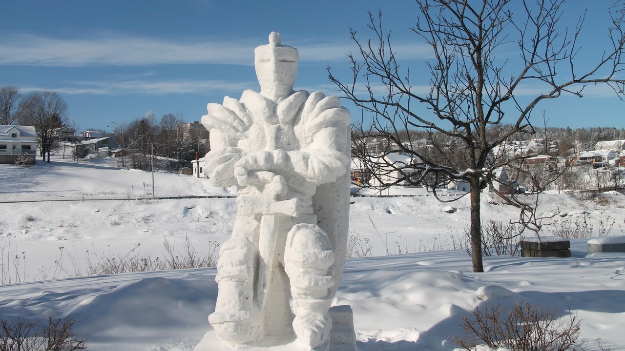 Concours de sculpture sur neige au Parc Mathieu de Beauceville