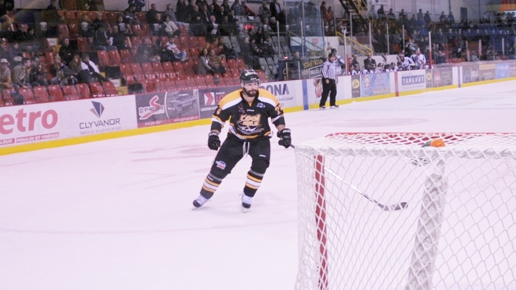Pier-Olivier Pelletier arrête 48 tirs dans une victoire de 4-1 du Cool FM 103,5