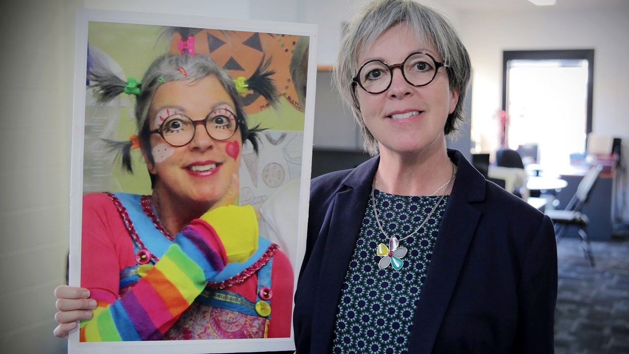 Marcelle Houde et son personnage « Matante Maricelle » soutiennent cette année encore la cause des enfants malades.