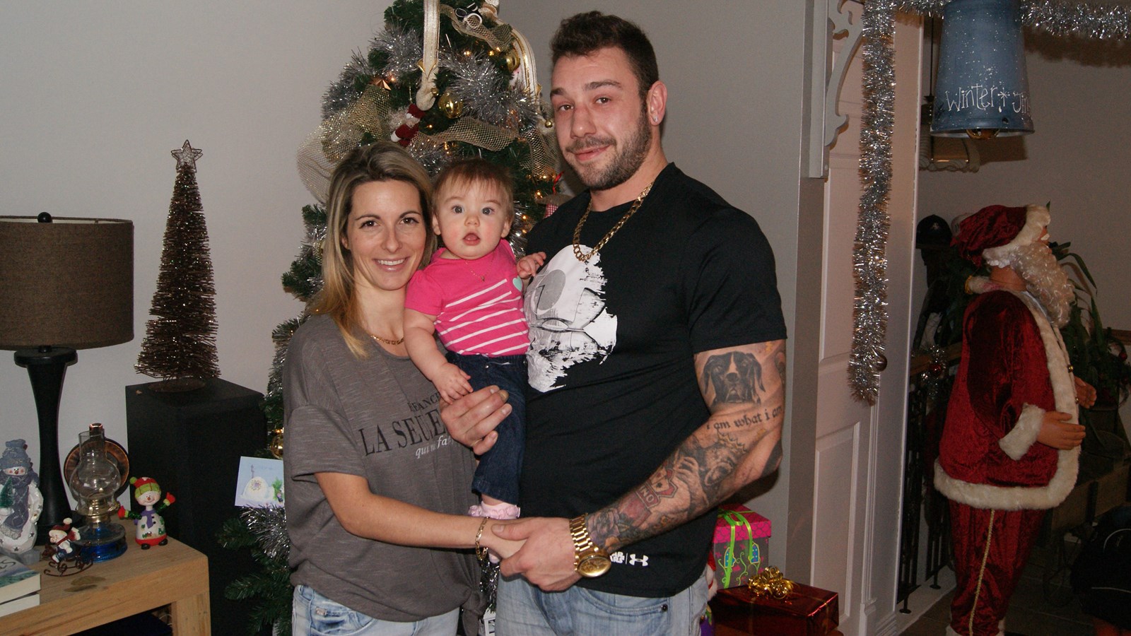 Véronique Cameron, la petite Jolianne et Hubert Poulin