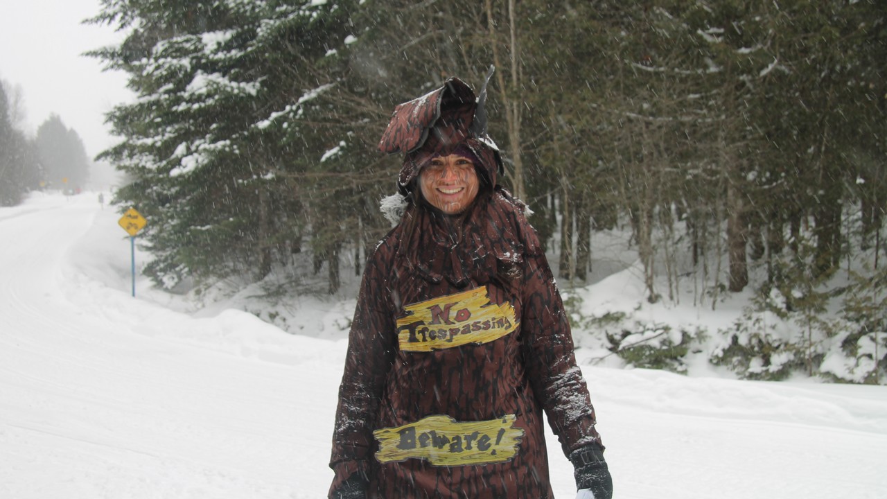 Des personnages costumés assuraient l'animation à certains points du parcours. 