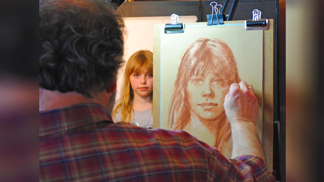 L’artiste portraitiste Denis Jacques s’arrête en Beauce pour une classe de maître