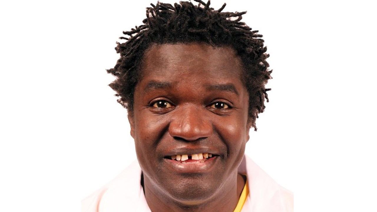 Boucar Diouf foulera les planches de la Salle Alphonse-Desjardins du Cégep Beauce-Appalaches le 6 mars prochain à 20 h 30.
