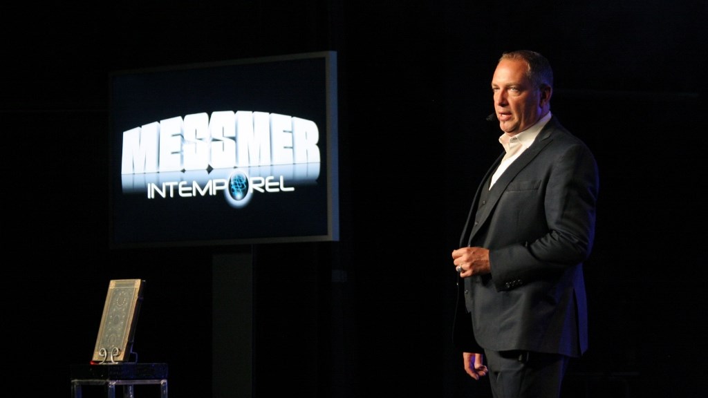 Messmer fascine les Beaucerons avec son spectacle Intemporel