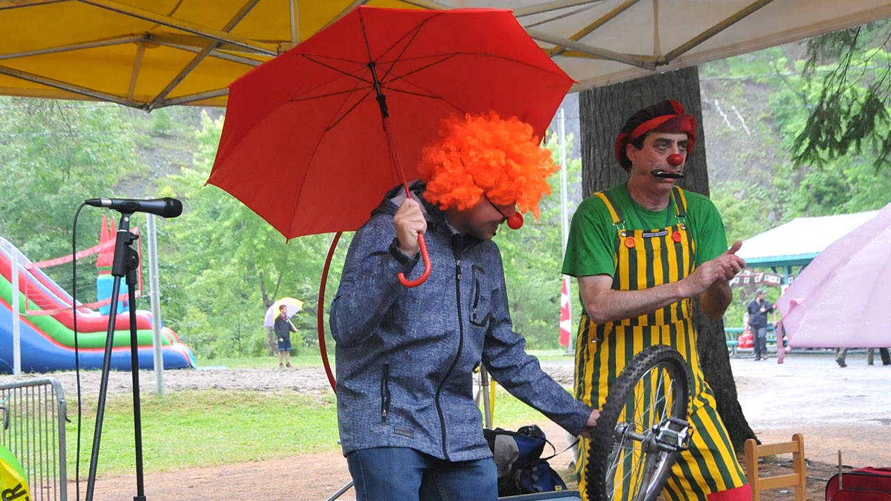 La fête du Canada célébrée sous la pluie à Saint-Georges