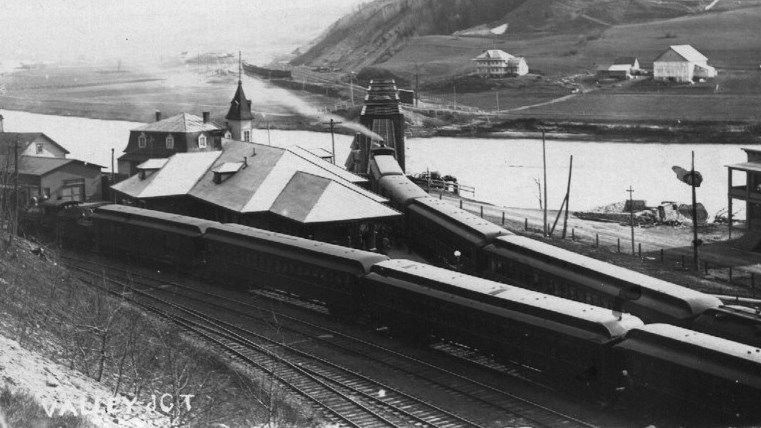 La gare de Vallée-Jonction en 1922.