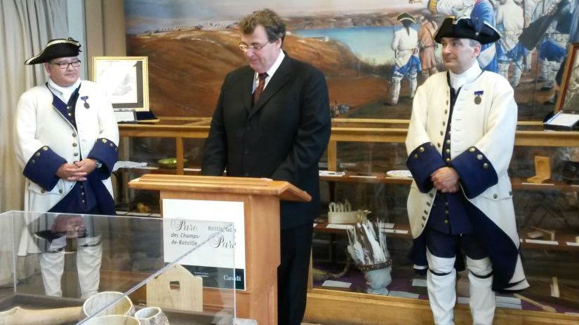 Le ministre de l’Éducation, de l’Enseignement supérieur et de la Recherche préside le vernissage de l’exposition « Chefs-d’œuvre d’apprentis »