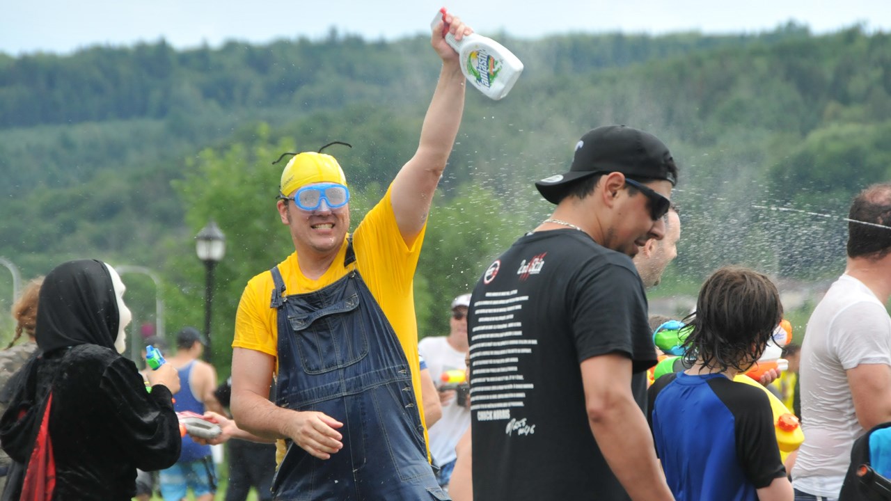 Un participant a particulièrement retenu l'attention en étant déguisé en Minion.