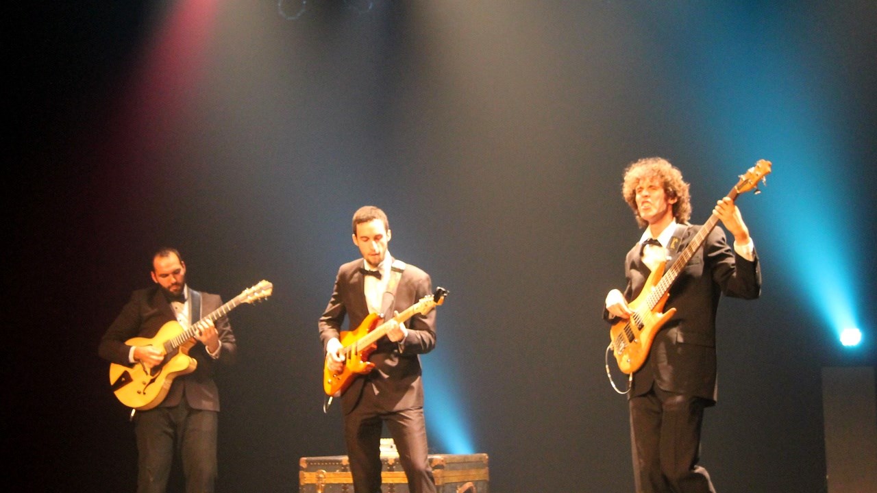Le groupe Triton Trio était en spectacle au Cégep Beauce-Appalaches ce jeudi 24 septembre. L'entrée était gratuite.