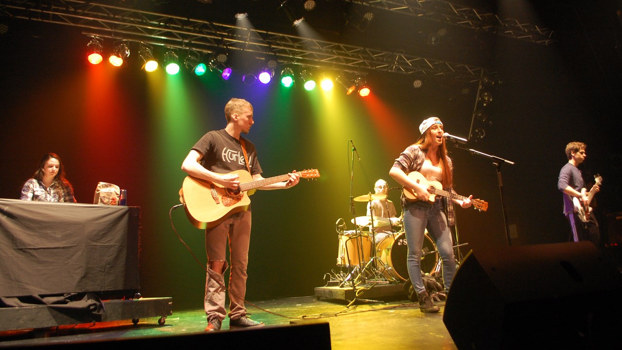Le groupe Double seuil a remporté la finale locale de Cégeps en spectacle.