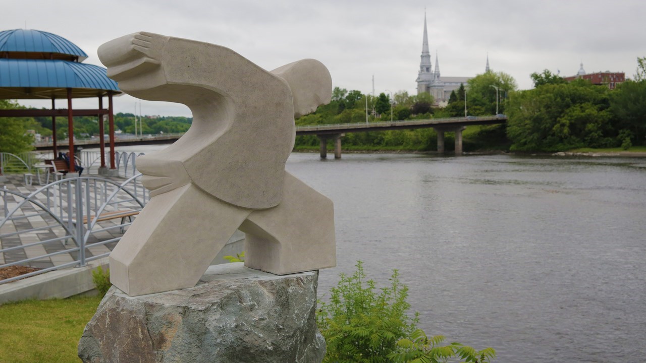 Saint-Georges devient propriétaire d’une vingtaine de sculptures.