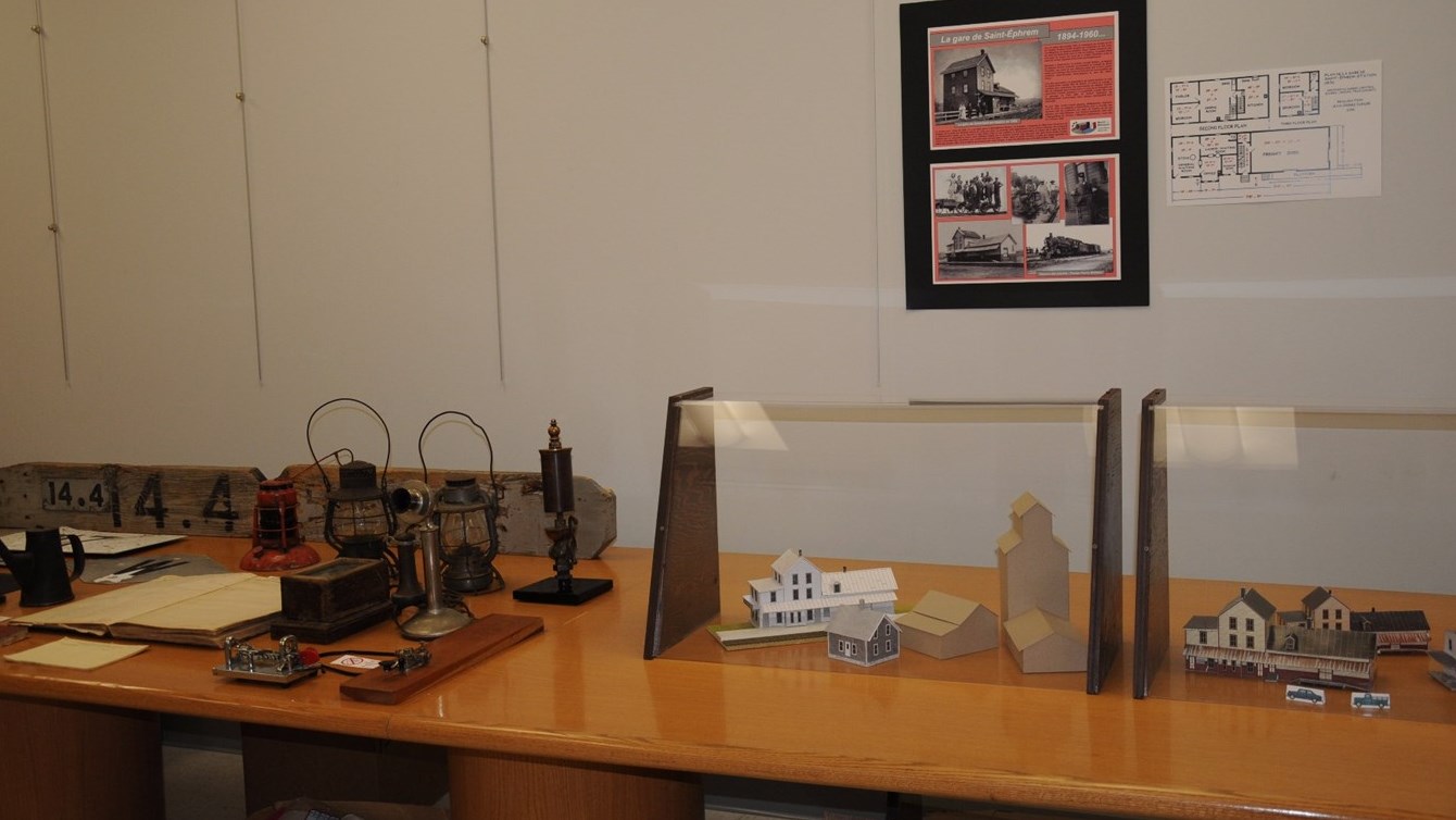 L'exposition du 150e anniversaire de Saint-Éphrem est désormais ouverte au public