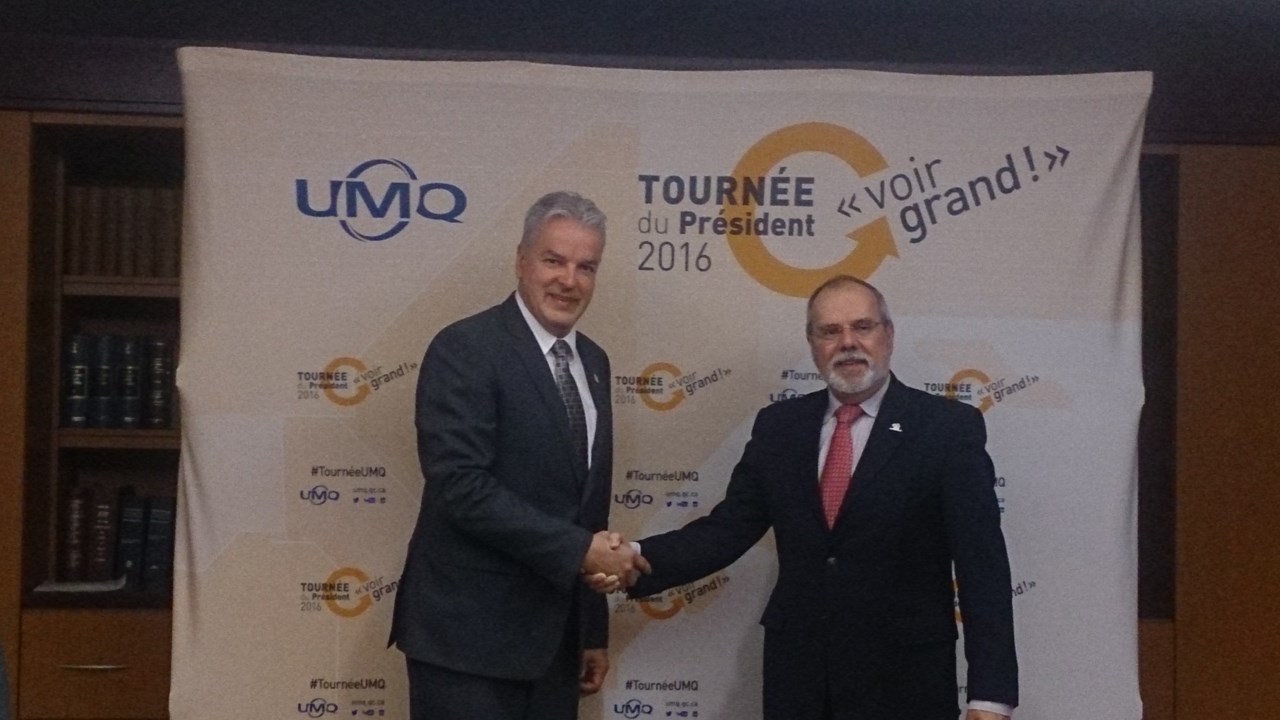 Le nouveau président de l'UMQ, Bernard Sévigny, s'est arrêté à Saint-Georges pour discuter des divers enjeux du monde municipal avec entre autres le maire de Saint-Georges, Claude Morin, dans le cadre de sa tournée des municipalités.