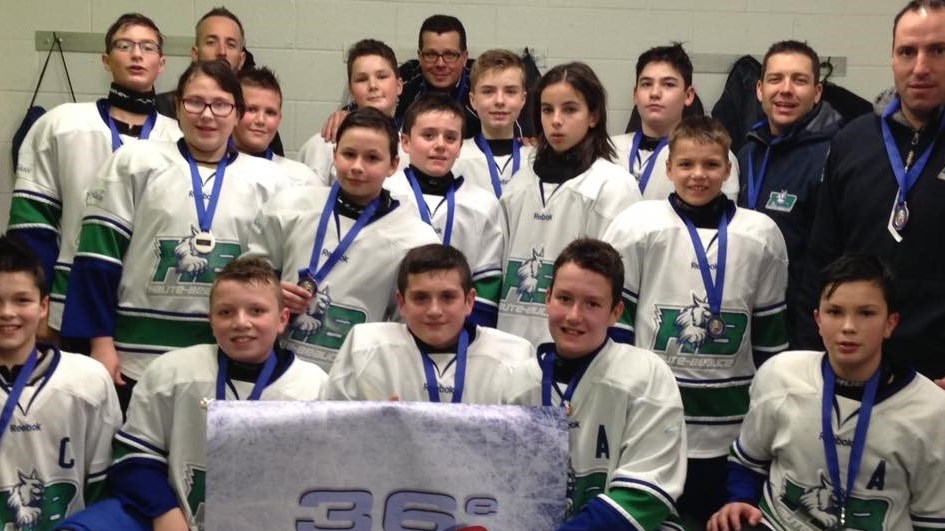 Les Lynx de la Haute-Beauce Pee-Wee BB terminent deuxièmes à Repentigny