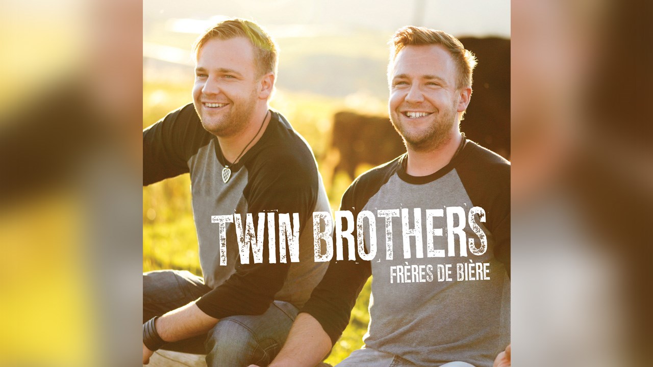 Le groupe à l'humour déjanté Twin Brothers Band a annoncé hier la sortie de son premier album « Frères de Bière », disponible le 15 décembre prochain.