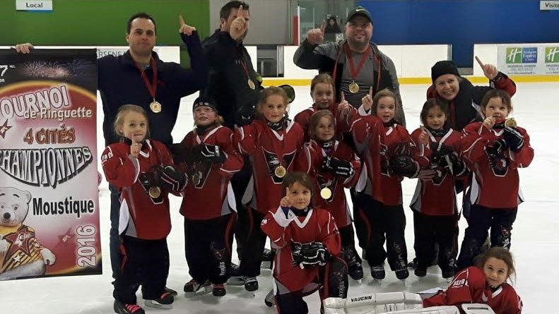 Les formations de ringuette des Valkyries de Sainte-Marie sont dans les honneurs