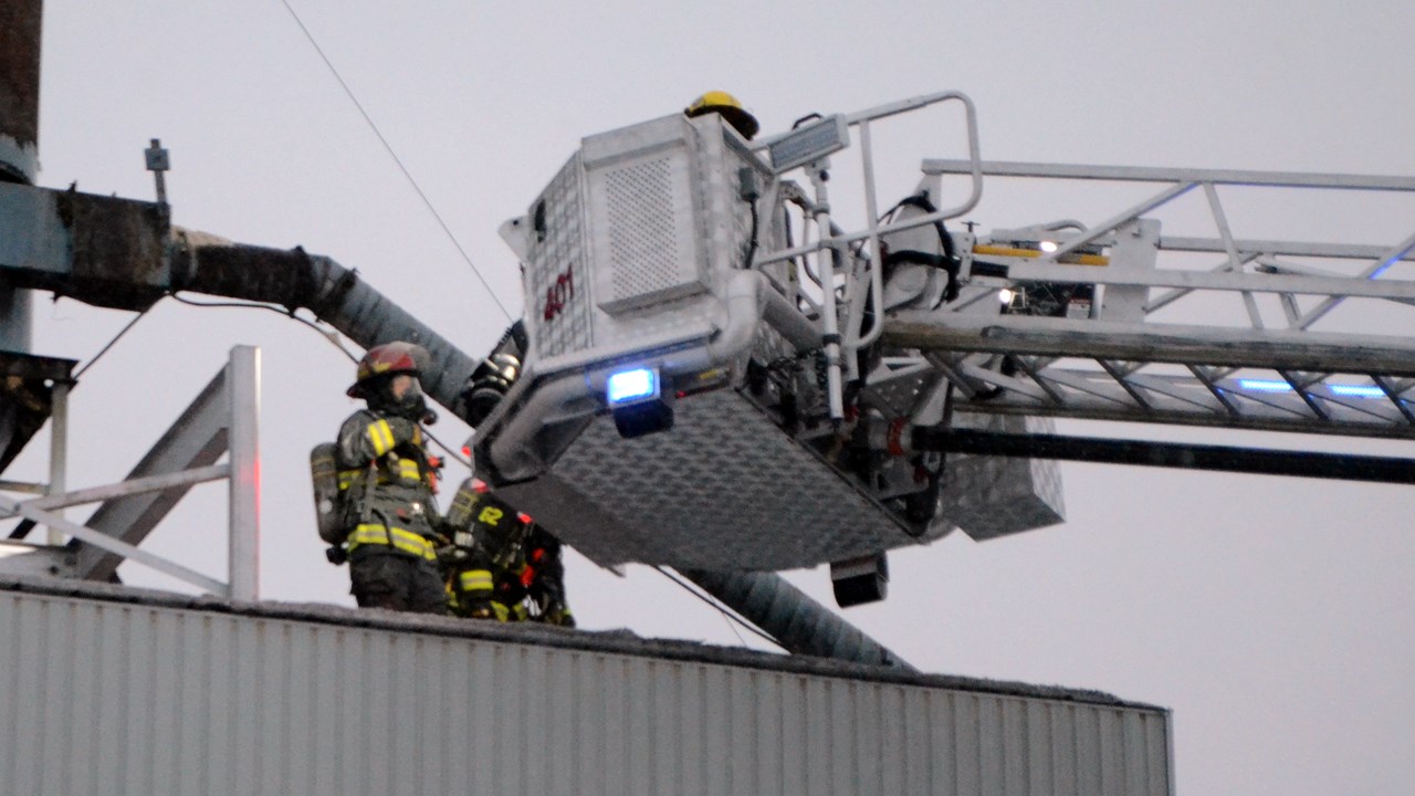 Intervention des pompiers à l'usine Matra de Saint-Georges