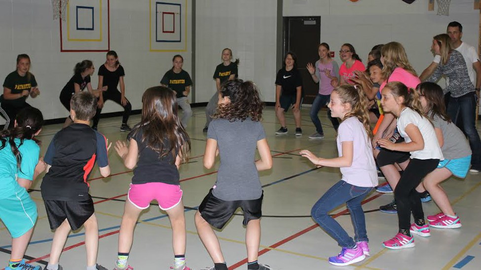 L'équipe de cyclistes Great-West parraine l'école Curé-Beaudet