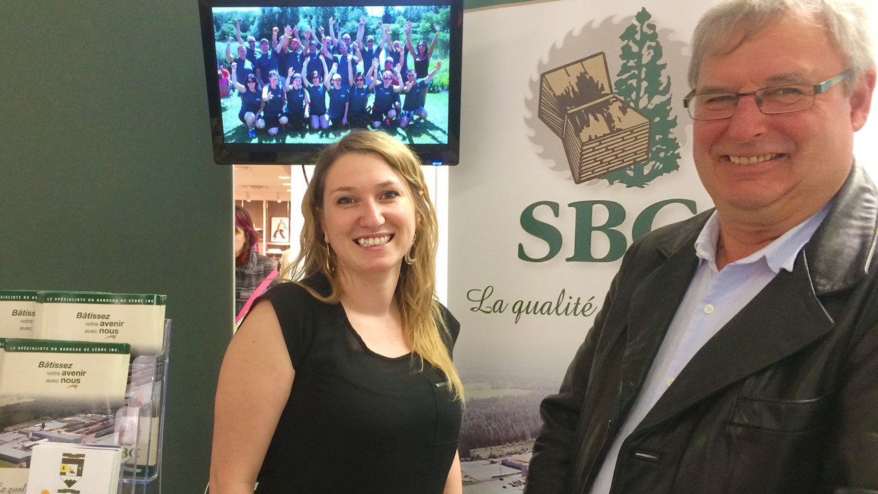Sabrina Champoux, conseillère en ressources humaines chez SBC, ainsi que Richard Couët, maire de Saint-Prosper.