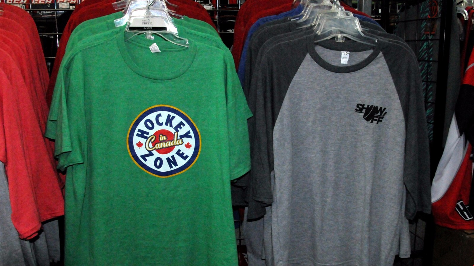 Des Beaucerons lancent une gamme de vêtements pour les hockeyeurs 