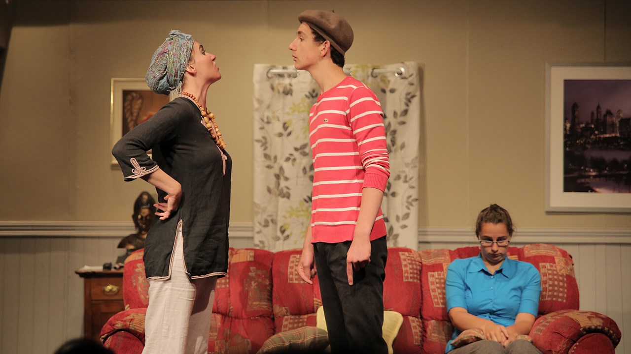 Le Théâtre du Ganoué amorce en force sa saison 2016 avec la pièce « Chambres à louer! »