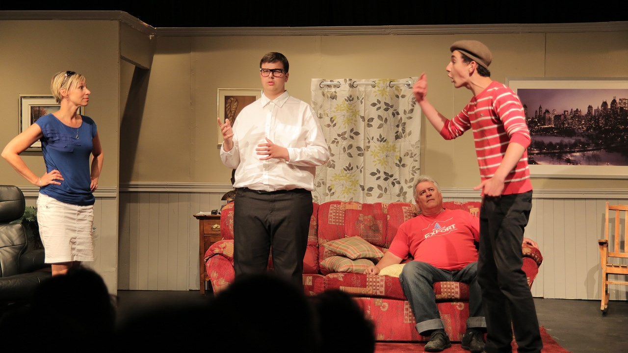 Le Théâtre du Ganoué amorce en force sa saison 2016 avec la pièce « Chambres à louer! »