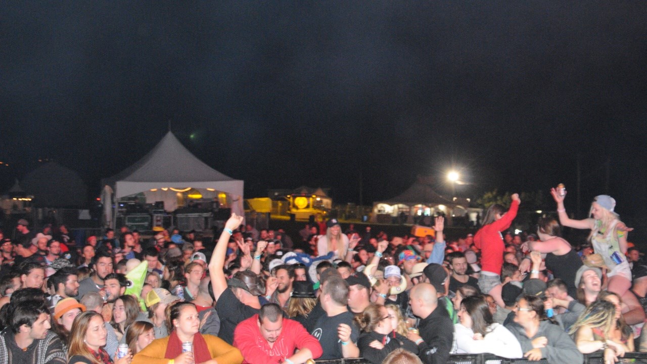 Leboeuf & Deschamps ont conquis la foule du Woodstock en Beauce