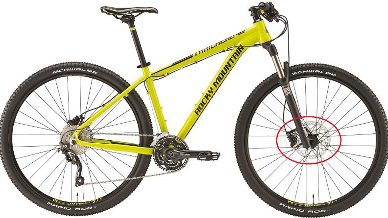 Le rappel vise les modèles 2003 à 2016 de vélos Mikado, Oryx, Miele et Rocky Mountain équipés de freins à disques et de leviers de blocage rapide pour roue avant.