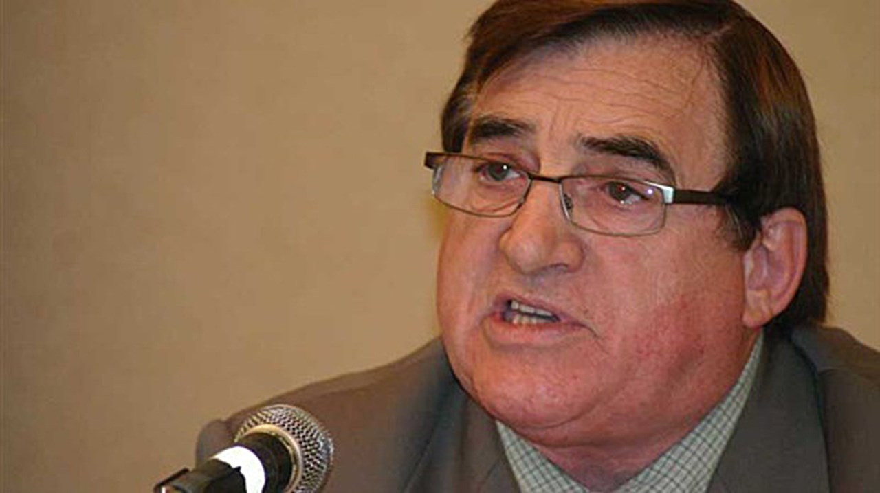 André Côté estime que la ministre Philpott fait de la petite politique sur le dos des malades