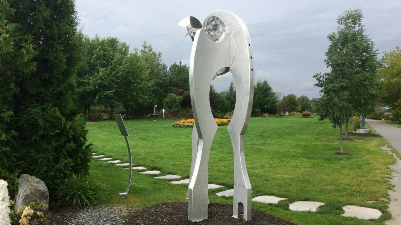 Grâce à Beauce Art  et à son Symposium, sculpteurs et sculptrices du monde entier ont laissé sur notre île un héritage qui ne disparaîtra jamais. 
