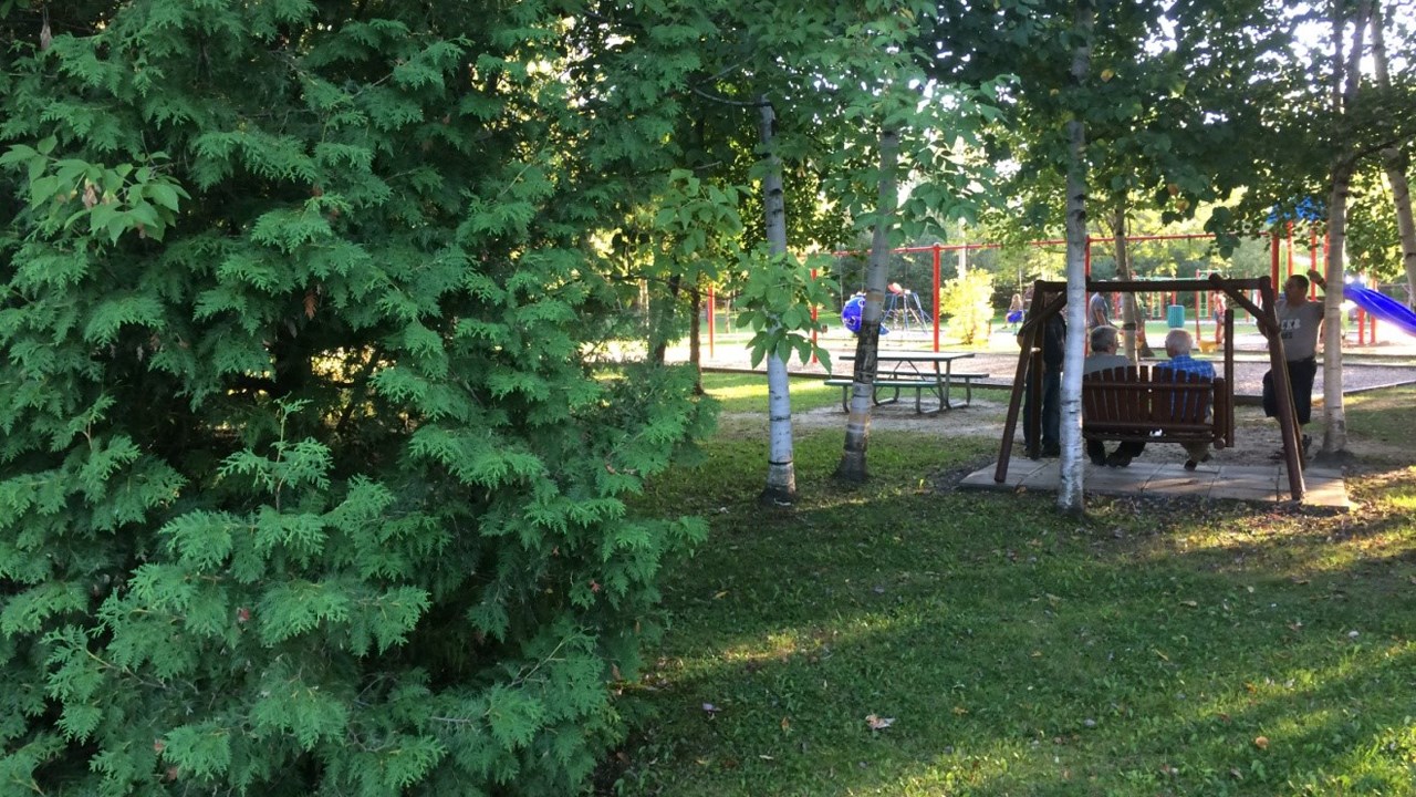 Le Parc Veilleux, lieu de rencontre, aire de jeux pour petits et grands 