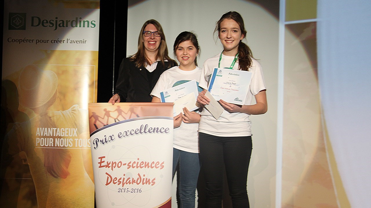 Les élèves de la polyvalente Saint-François, Virginie Paquet et Rose Cloutier, avaient remporté le 1er prix Challenge Desjardins lors de l'édition 2016.