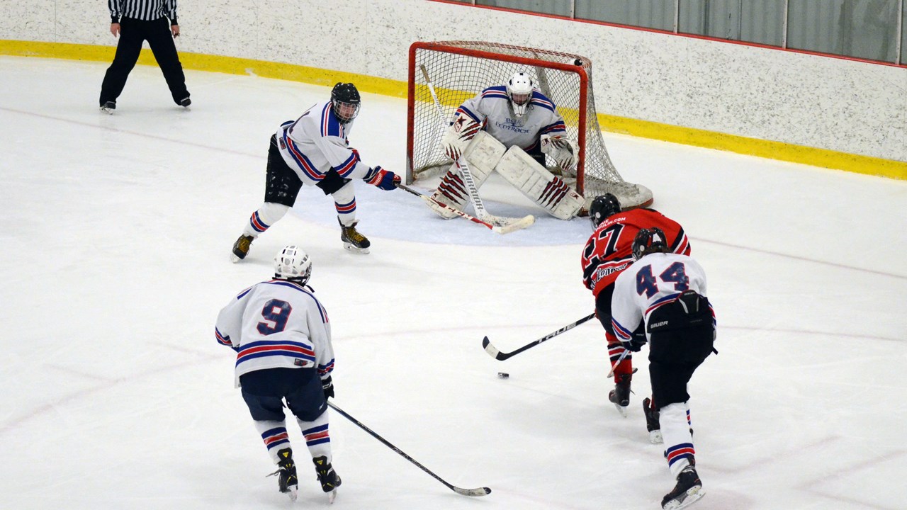 Victoire fracassante du Beauce Mitsubishi Junior A sur le Bar l'Entracte de Beauce-Centre