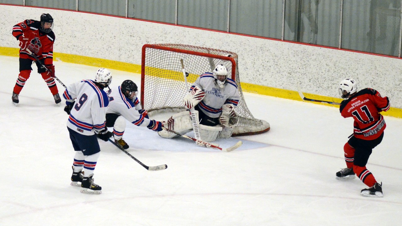 Victoire fracassante du Beauce Mitsubishi Junior A sur le Bar l'Entracte de Beauce-Centre